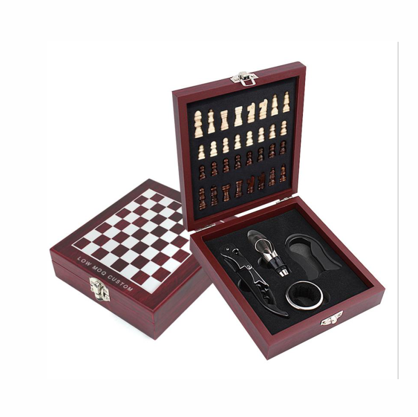 Wine Tools Gift Set with Chess